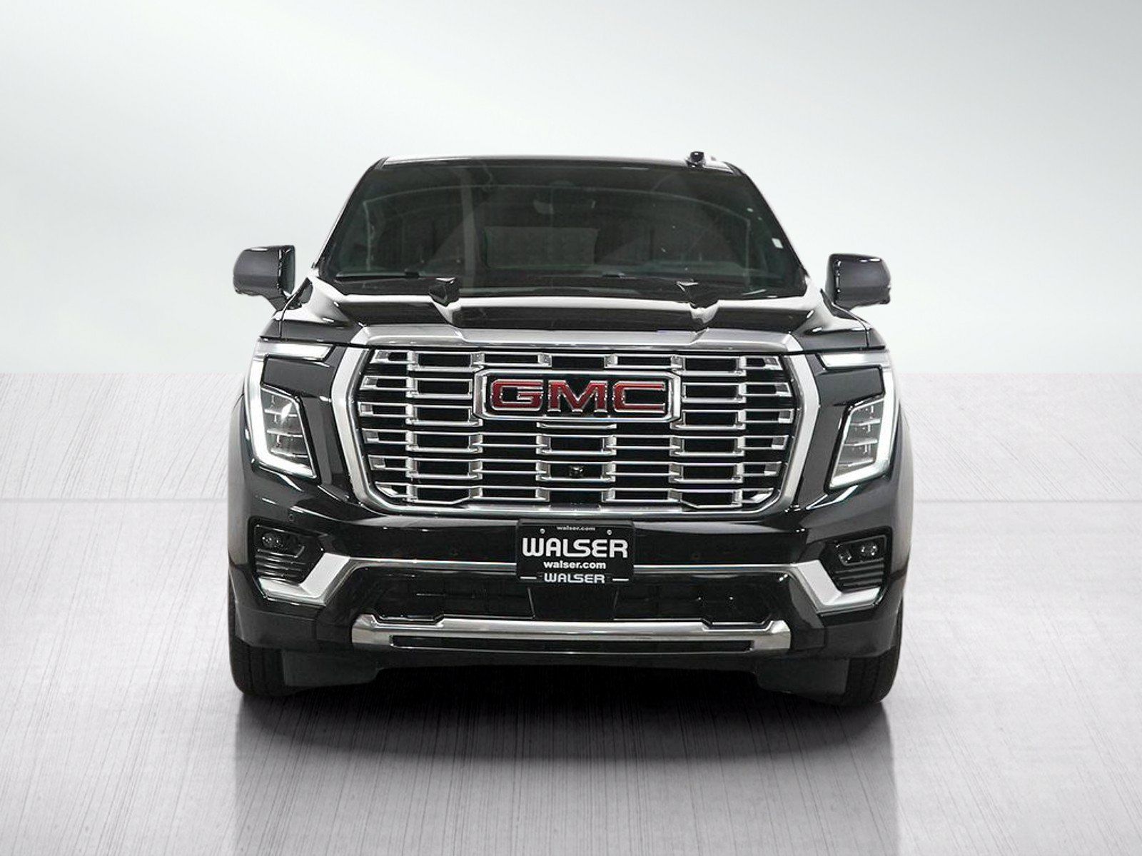 Used 2025 GMC Yukon Denali w/ Denali Reserve Package AWD/4WD image 8