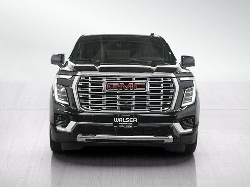 Used 2025 GMC Yukon Denali w/ Denali Reserve Package AWD/4WD image 8