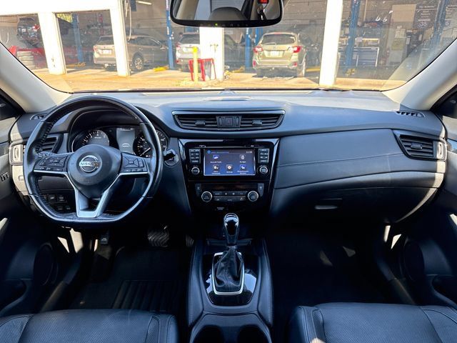 Used 2017 Nissan Rogue SL w/ SL Premium Package AWD/4WD image 11