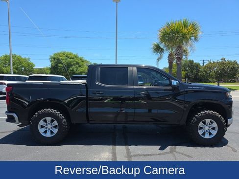 Used 2022 Chevrolet Silverado 1500 LT w/ Bed Protection Package RWD image 2
