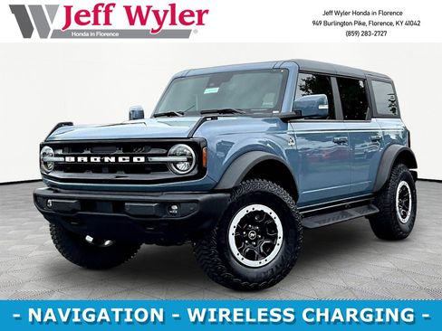 Used 2024 Ford Bronco Outer Banks w/ Sasquatch Package AWD/4WD image 1