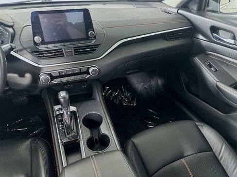 Used 2022 Nissan Altima 2.5 SR FWD image 19