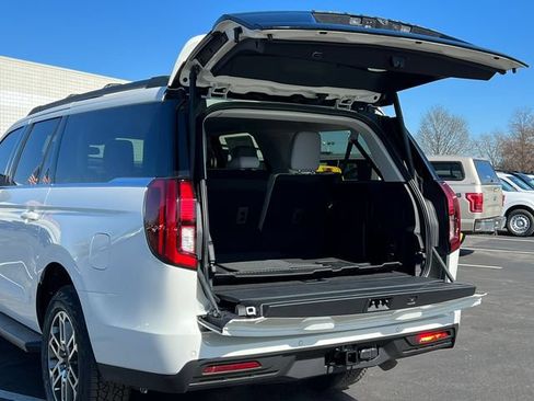 New 2026 Ford Expedition Max Active AWD/4WD image 42