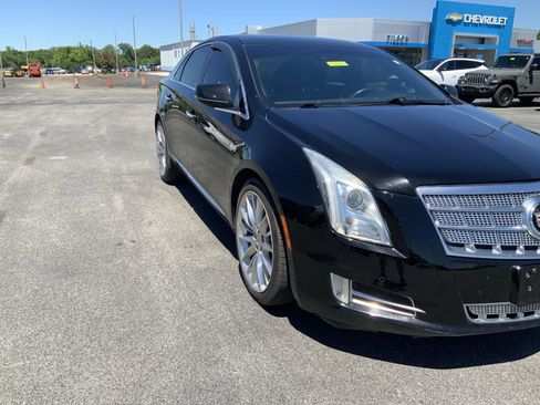 Used 2013 Cadillac XTS Platinum AWD/4WD image 10