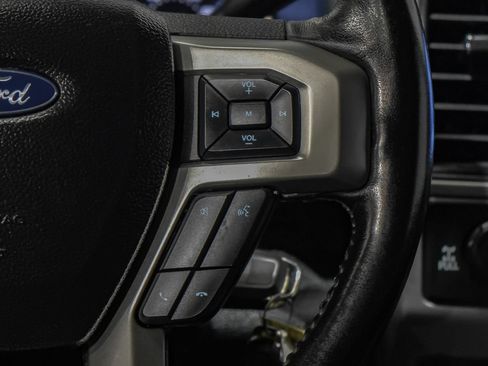 Used 2021 Ford F250 Lariat w/ FX4 Off-Road Package AWD/4WD image 17