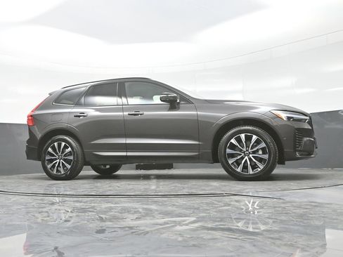 Used 2025 Volvo XC60 B5 Plus w/ Climate Package AWD/4WD image 29