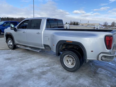 Used 2023 GMC Sierra 3500 Denali w/ Technology Package image 5