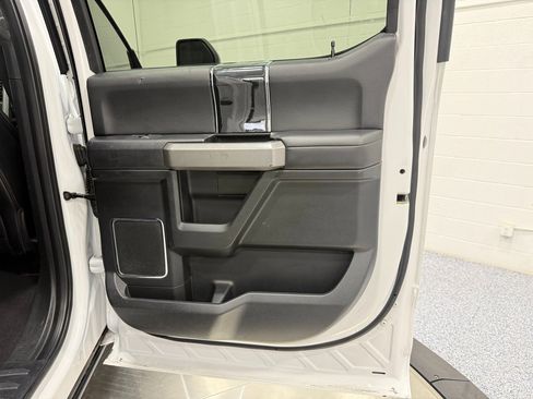 Used 2021 Ford F350 Platinum w/ Tremor Off-Road Package image 33