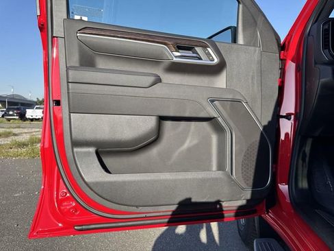 New 2026 GMC Sierra 1500 Elevation image 19