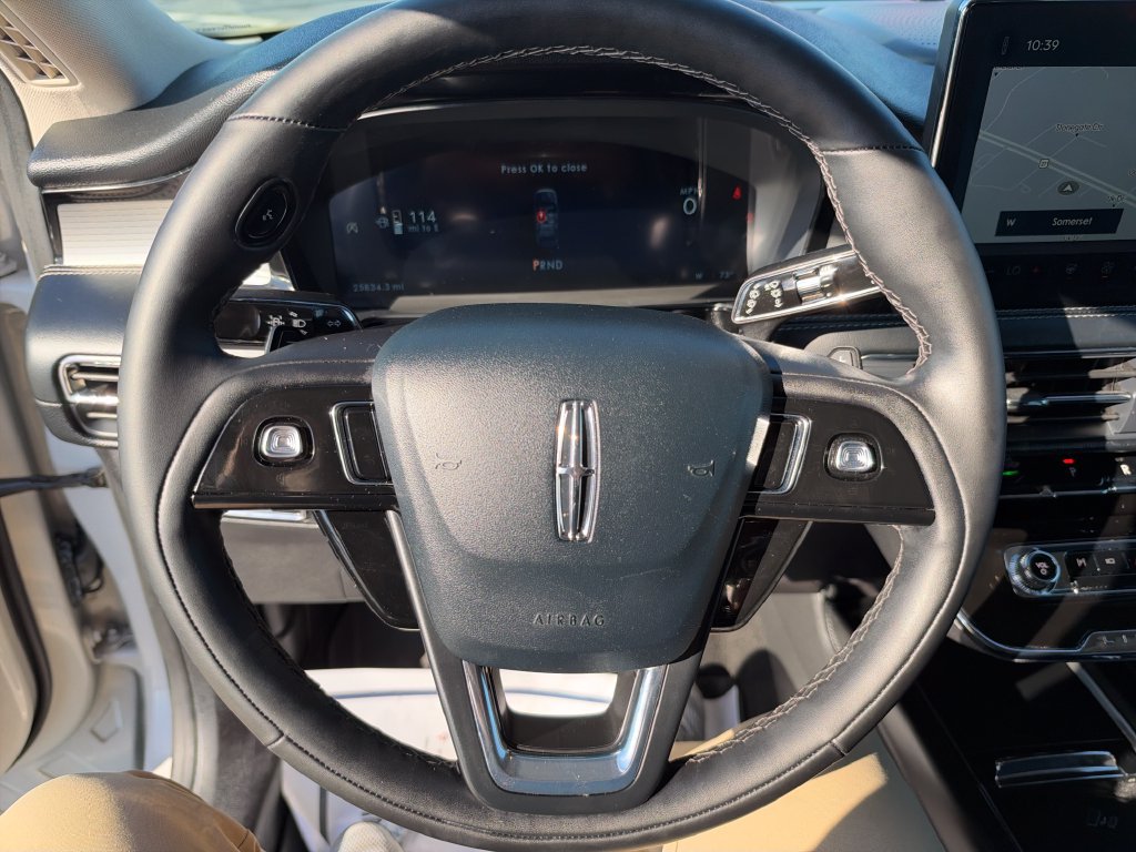 Used 2024 Lincoln Corsair AWD w/ Equipment Group 101A image 17