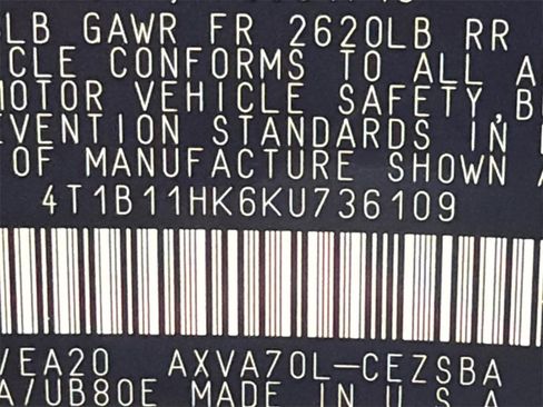 Used 2019 Toyota Camry SE image 32