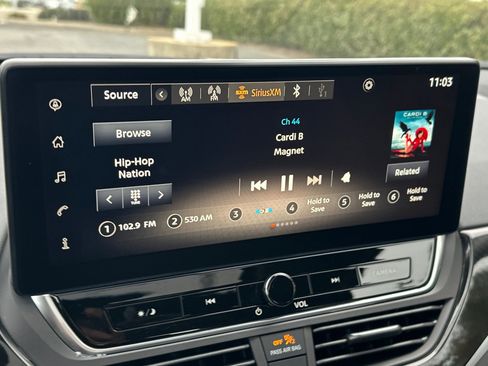 New 2025 Nissan Altima 2.5 SR image 17