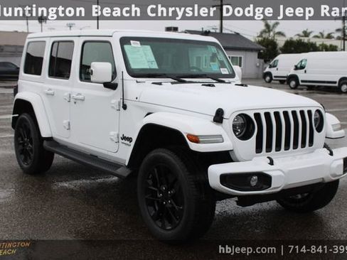 Used 2021 Jeep Wrangler Unlimited Sahara image 1