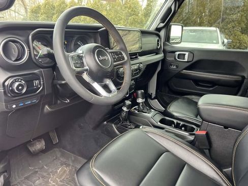 Used 2024 Jeep Wrangler Unlimited Sahara w/ Safety Group AWD/4WD image 12
