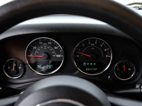 Used 2016 Jeep Wrangler Unlimited Sport image 15