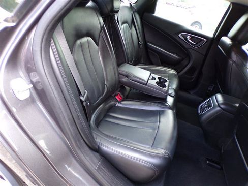 Used 2015 Chrysler 200 C w/ Navigation & Sound Group I image 22