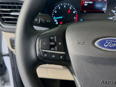 Used 2022 Ford Escape SE w/ Convenience Package image 16