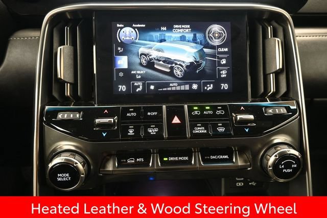 Used 2023 Lexus LX 600 4WD w/ Luxury Package image 15