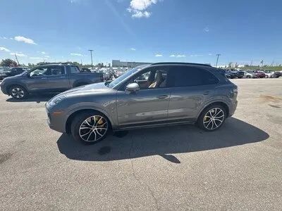 Used 2021 Porsche Cayenne Turbo S AWD/4WD image 7