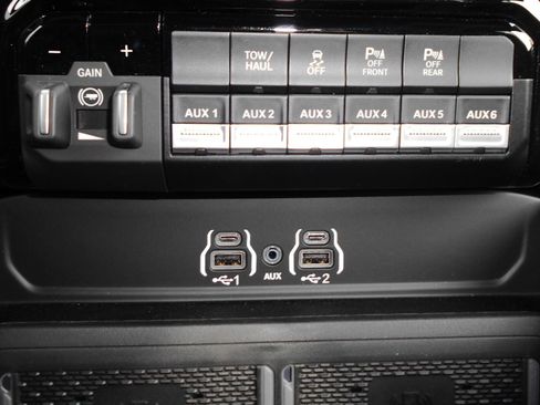 New 2026 RAM 2500 Rebel w/ Rebel Level 1 Equipment Group image 23