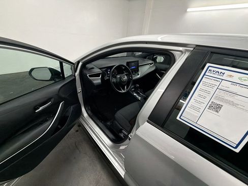 Used 2025 Toyota Corolla SE FWD image 10