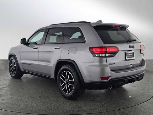 Used 2020 Jeep Grand Cherokee Trailhawk w/ Premium Lighting Group AWD/4WD image 5