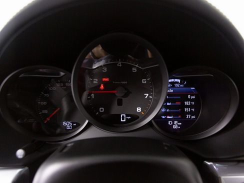 Certified 2025 Porsche 718 Cayman image 23