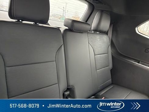 Used 2025 Buick Enclave Sport Touring image 23