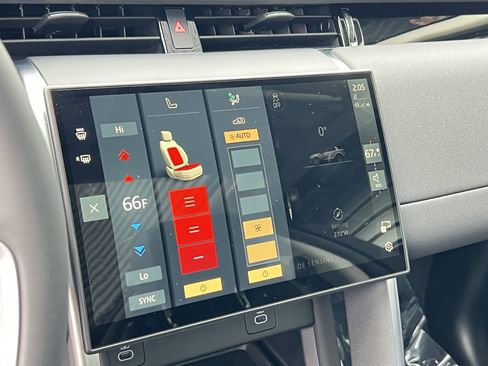 Certified 2024 Land Rover Discovery Sport S image 28