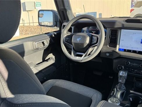 New 2025 Ford Bronco Base image 17