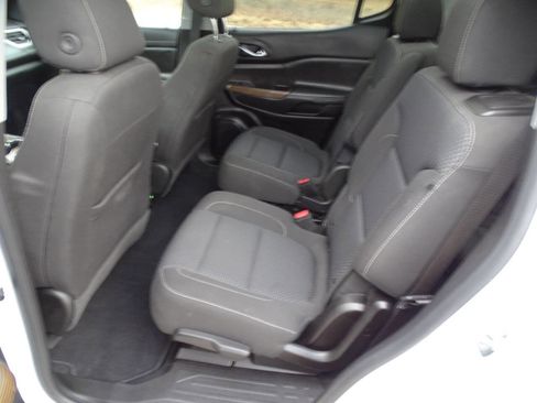 Used 2022 GMC Acadia Elevation image 36