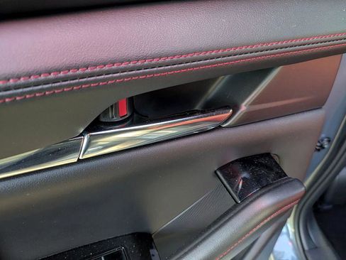 Certified 2025 MAZDA MAZDA3 Carbon image 25