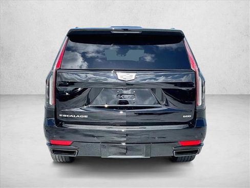 Used 2024 Cadillac Escalade ESV Sport Platinum image 4