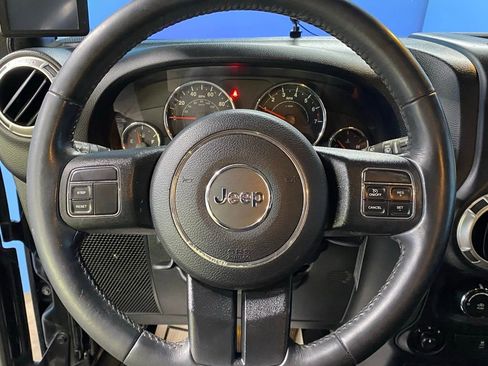 Used 2017 Jeep Wrangler Unlimited Sahara image 17