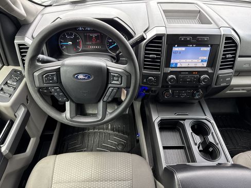 Used 2019 Ford F250 XLT w/ XLT Premium Package AWD/4WD image 18