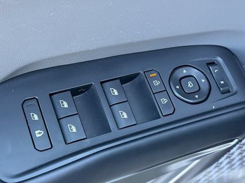 Certified 2024 Kia EV9 Light Long Range RWD image 14