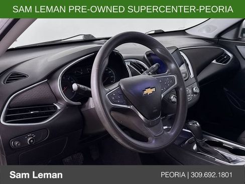 Used 2019 Chevrolet Malibu LT FWD image 9
