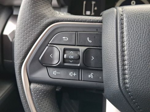 Used 2025 Toyota 4Runner SR5 image 20