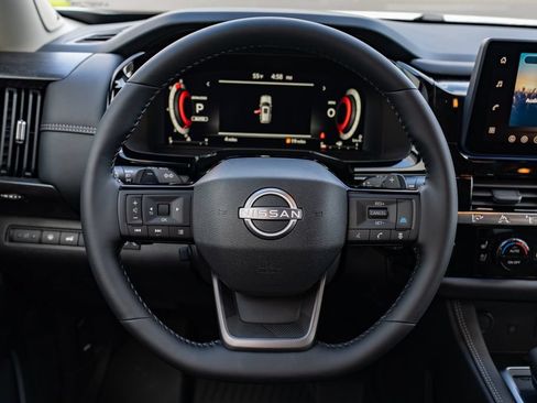 New 2026 Nissan Pathfinder Platinum w/ Accent Package AWD/4WD image 14