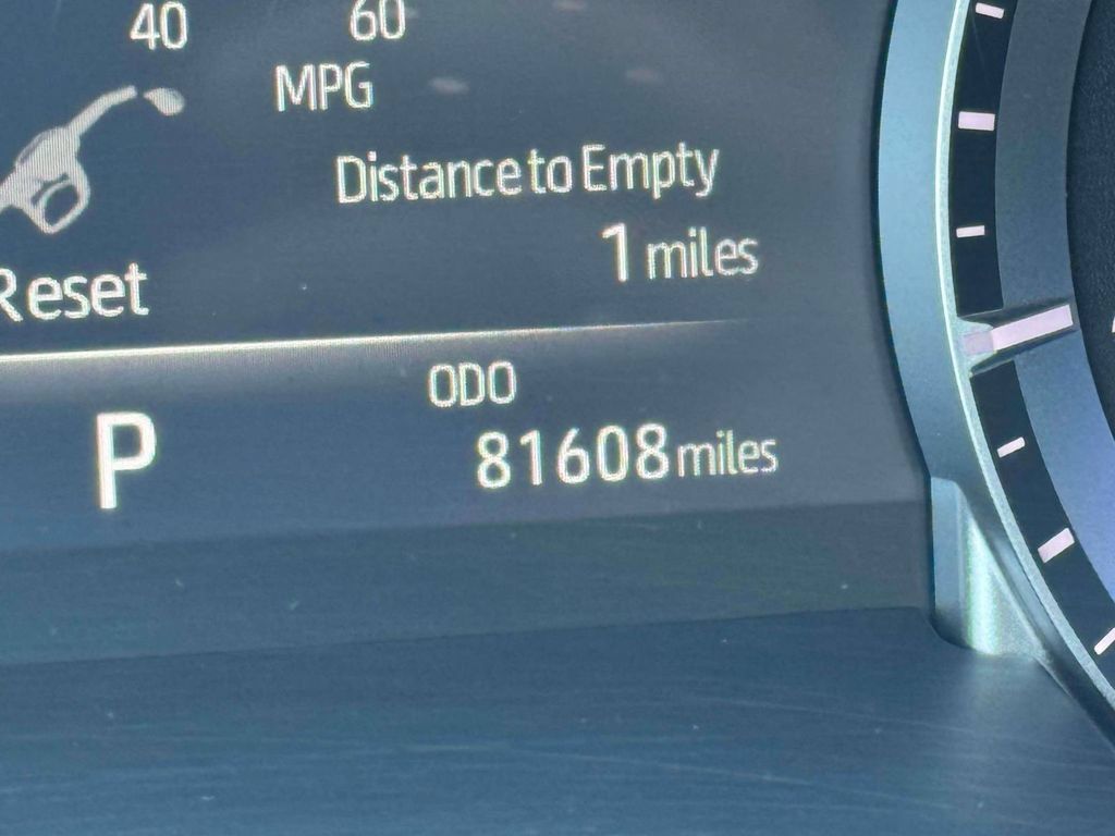 Used 2023 Toyota Highlander XLE AWD/4WD image 28