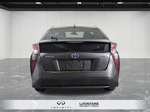Used 2017 Toyota Prius Two image 4