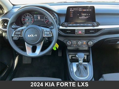Certified 2024 Kia Forte LXS w/ LXS Technology Package image 11