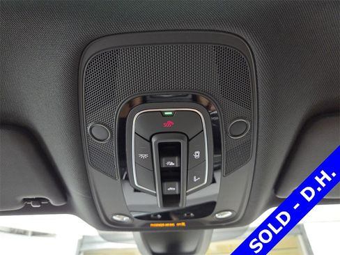 Used 2021 Audi Q5 e Premium Plus image 38