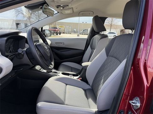 Certified 2025 Toyota Corolla LE image 23