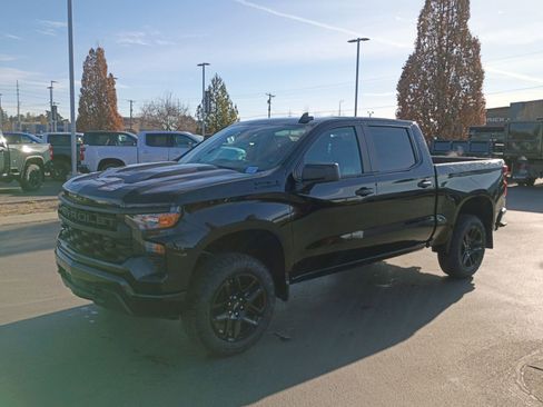 New 2026 Chevrolet Silverado 1500 Custom Trail Boss w/ Dark Appearance Package image 16