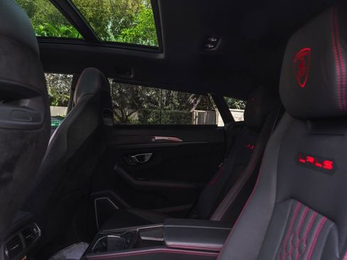 Used 2023 Lamborghini Urus Performante image 20