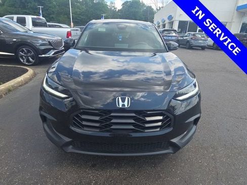 Used 2025 Honda HR-V Sport image 2