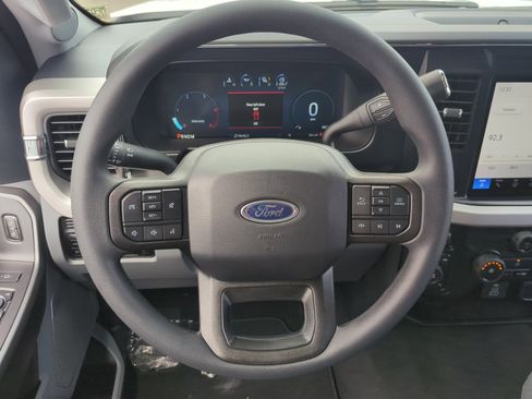 New 2025 Ford F250 XLT w/ Black Appearance Package image 9