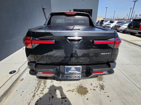 Certified 2025 Hyundai Santa Cruz Limited image 6