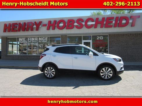 Used 2020 Buick Encore Preferred AWD/4WD image 1